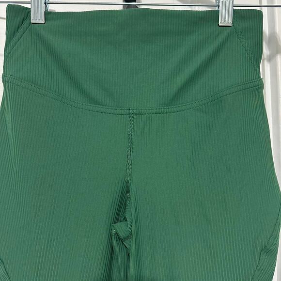 Lululemon green ribbed leggings - Picture 3 of 6